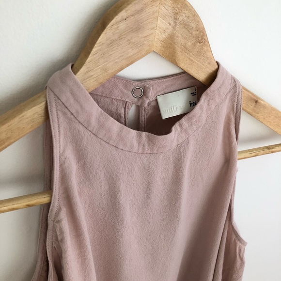 Aritzia Blouse - Picture 4 of 8